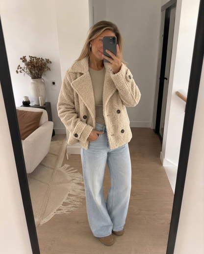 Dana | Chaqueta corta de borreguito